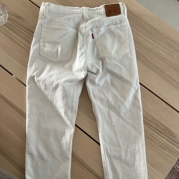 White Levi’s 501 wedgie jeans - Picture 1 of 5